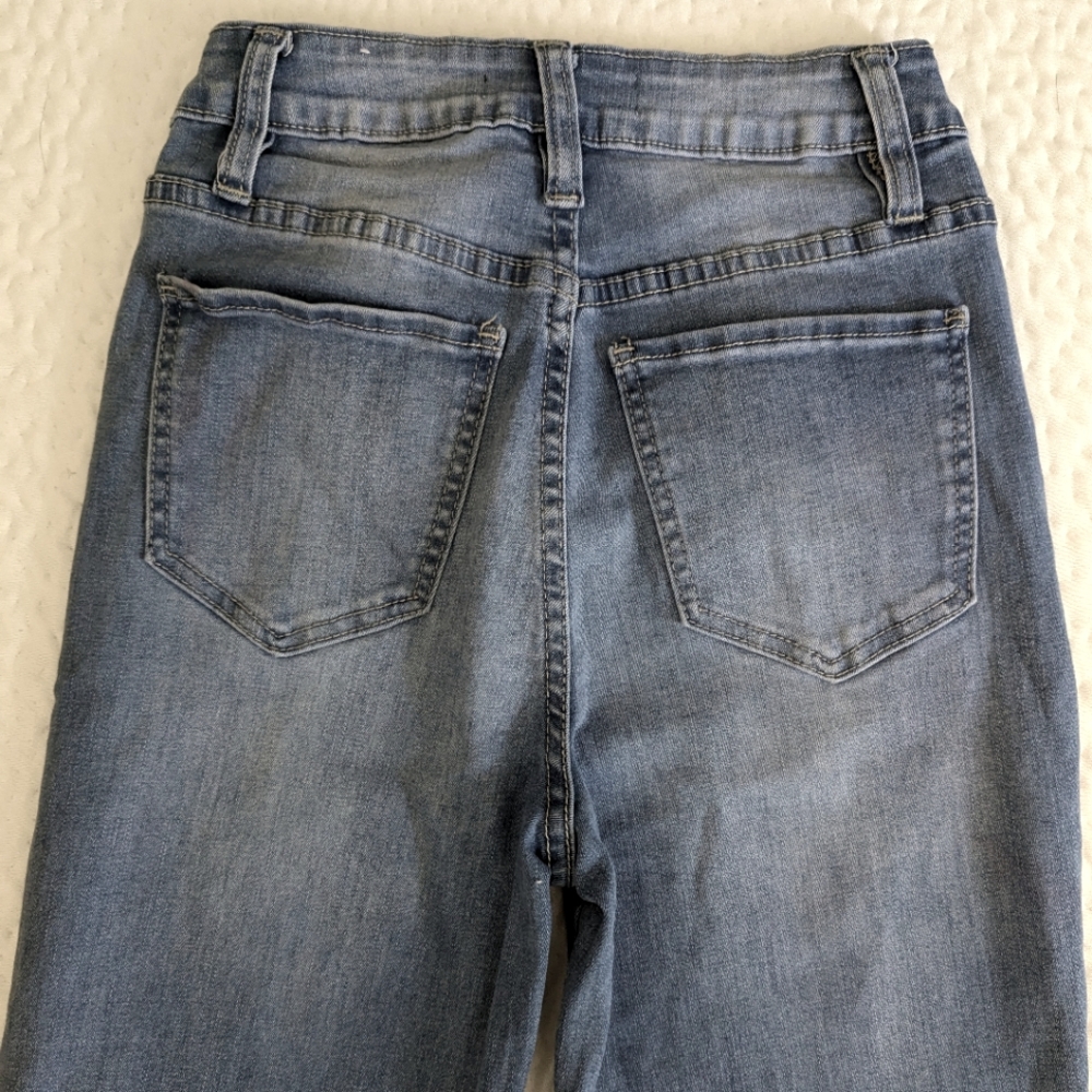 YMI patch flared jeans size 3 - Picture 8 of 9